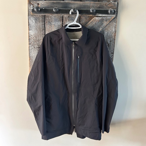 Men's Lululemon Light Weight Full Zipper Jacket Read Description - Picture 1 of 5
